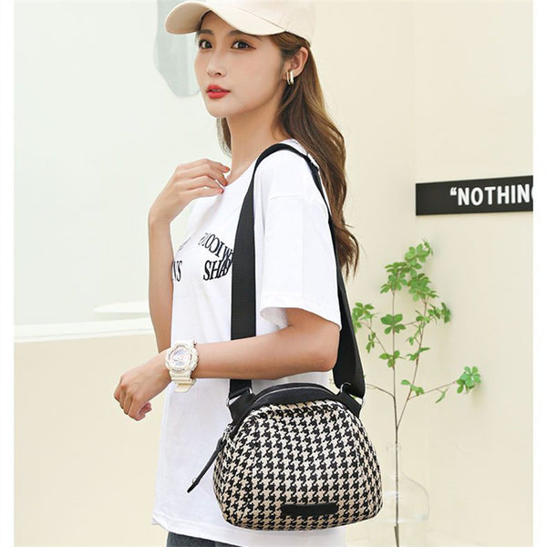 Hot-Selling Canvas Crossbody Chest Pack – Versatile Shoulder Bag for Women, Fashionable Everyday Carry Bag
