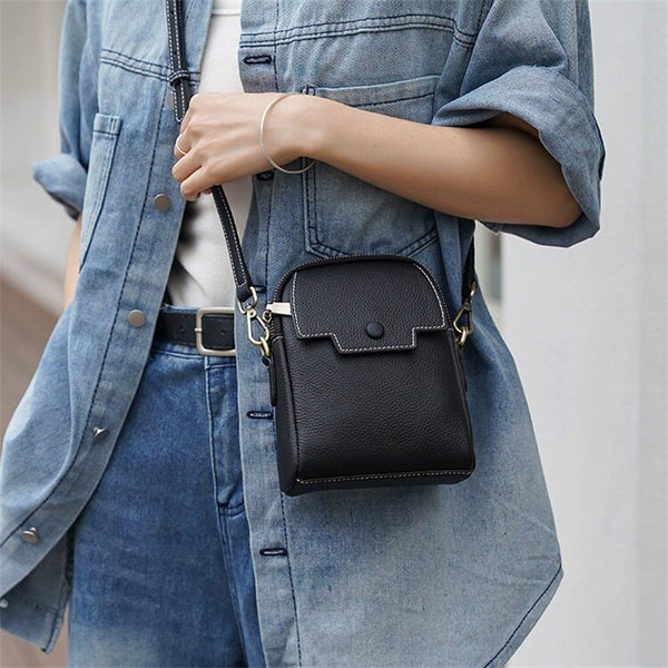 Sophisticated Genuine Leather Phone Crossbody Bag – Compact Everyday Shoulder Purse for Women, Chic & Versatile