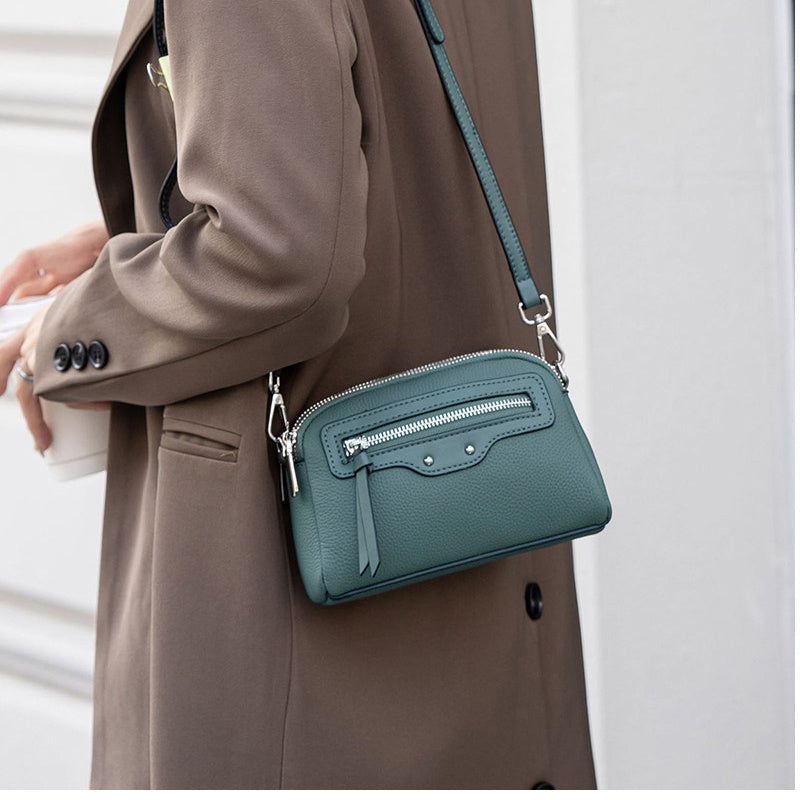 Chic Mini Crossbody Phone Pouch with Multiple Compartments – Trendy Everyday Small Bag for Women, Lightweight & Versatile