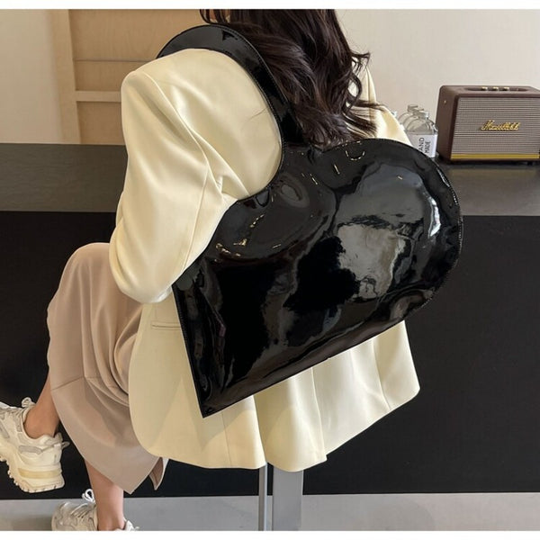 INS-style solid color glossy heart-shaped handbag women's bag 2026 summer fashionable shoulder bag