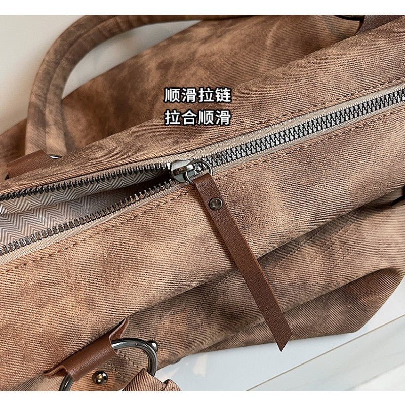 Vintage Punk Style Rivet Single-Shoulder Bag for Women Fashionable Commuter Bag Single-Shoulder Bag