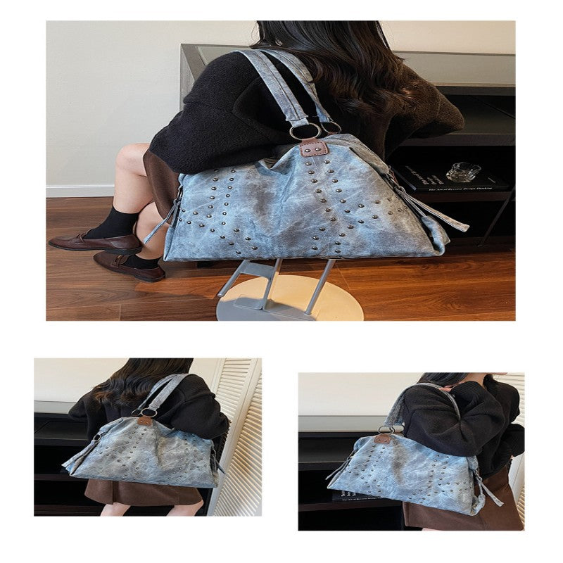 Vintage Punk Style Rivet Single-Shoulder Bag for Women Fashionable Commuter Bag Single-Shoulder Bag
