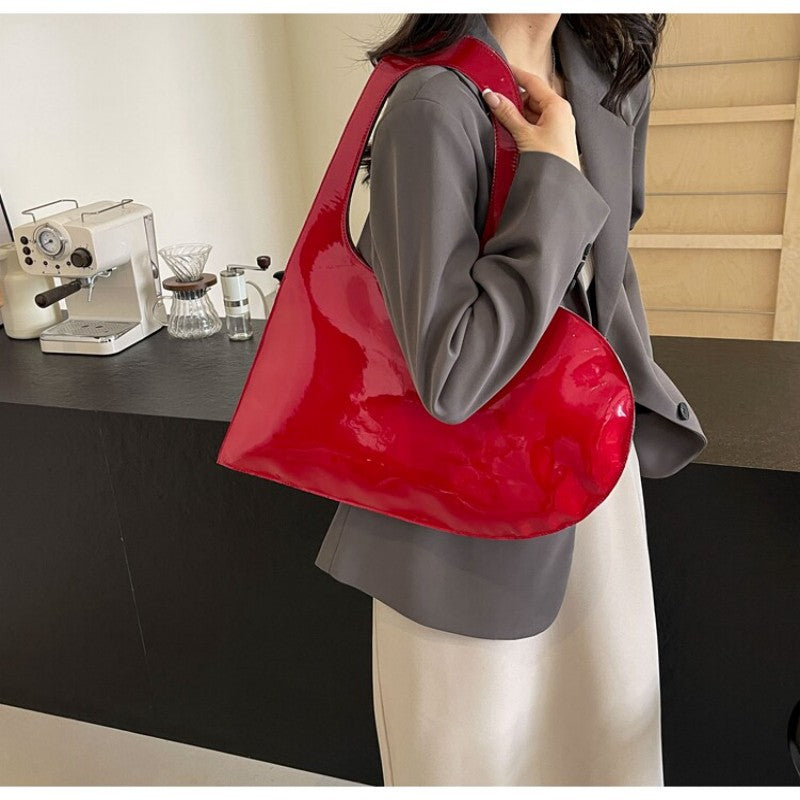 INS-style solid color glossy heart-shaped handbag women's bag 2026 summer fashionable shoulder bag