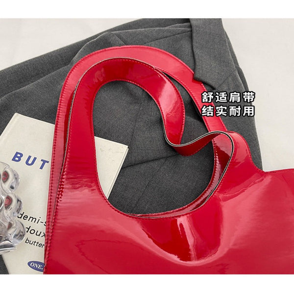 INS-style solid color glossy heart-shaped handbag women's bag 2026 summer fashionable shoulder bag