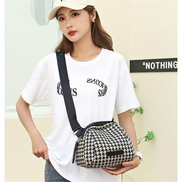 Hot-Selling Canvas Crossbody Chest Pack – Versatile Shoulder Bag for Women, Fashionable Everyday Carry Bag