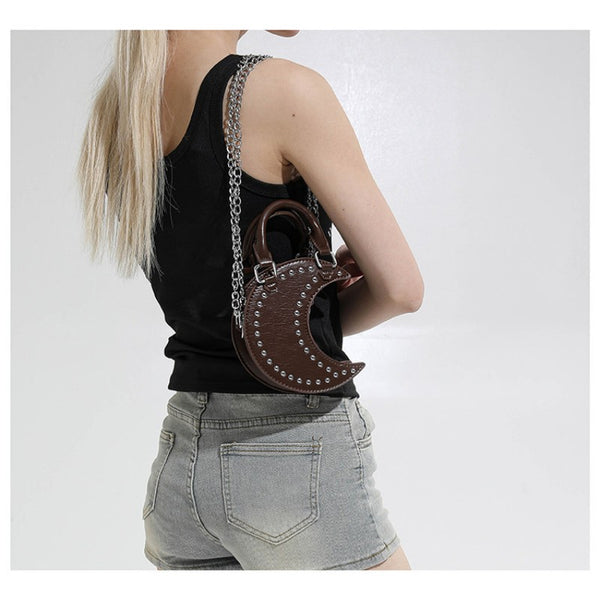 European and American punk style studded moon bag for women, niche design, fashionable chain single-shoulder cute saddle bag
