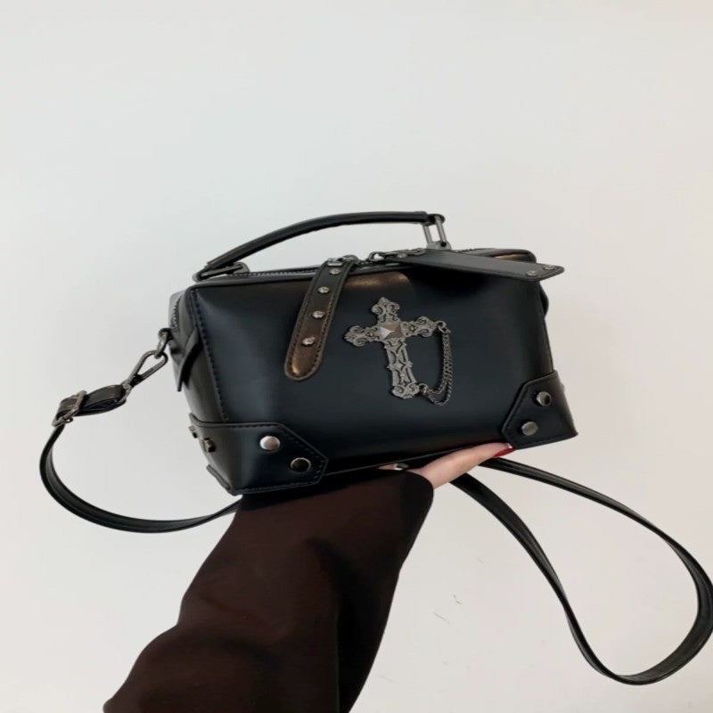 Best-selling Punk Motorcycle Style Cross Handheld Box Bag Heavy-duty Rivet Pillow Bag Skull Single-shoulder Crossbody