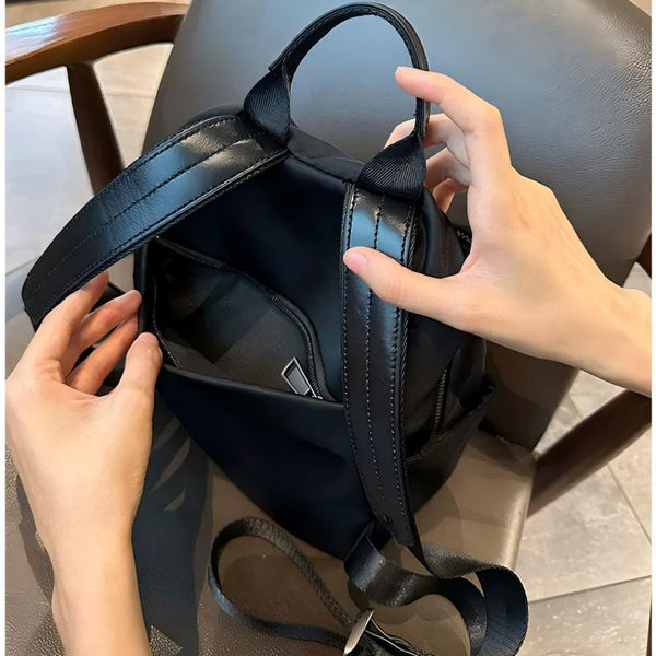 Stylish Lightweight Oxford Backpack for Women – Versatile Commuter Travel Bag