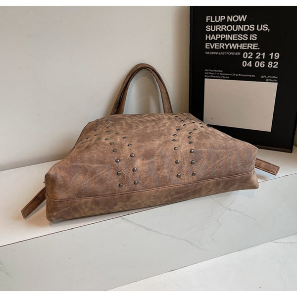 Vintage Punk Style Rivet Single-Shoulder Bag for Women Fashionable Commuter Bag Single-Shoulder Bag