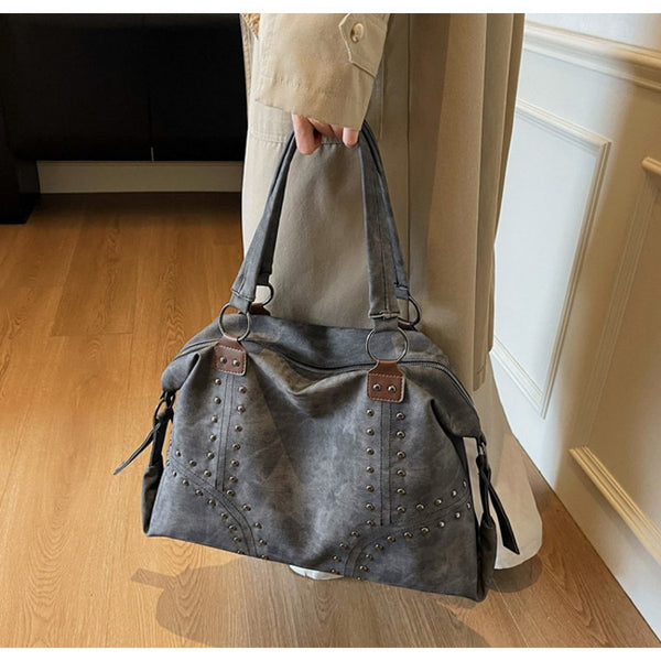 Vintage Punk Style Rivet Single-Shoulder Bag for Women Fashionable Commuter Bag Single-Shoulder Bag