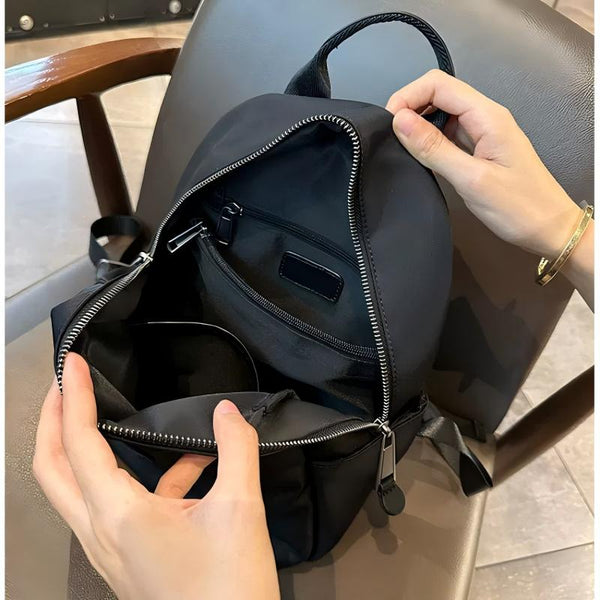 Stylish Lightweight Oxford Backpack for Women – Versatile Commuter Travel Bag