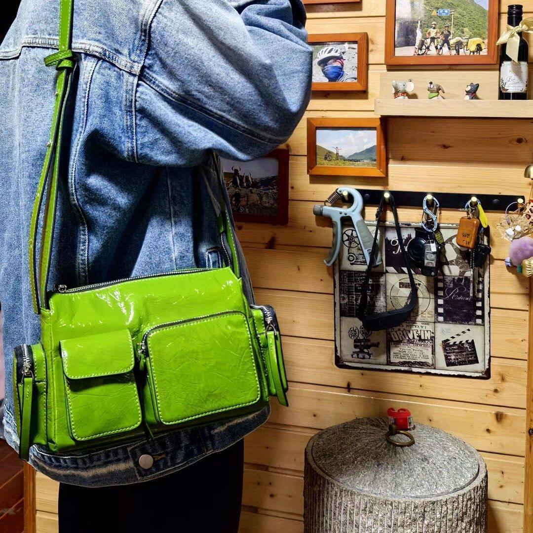 Black/Green Zippered Sweet Gothic Punk Crossbody Bag Secondary image
